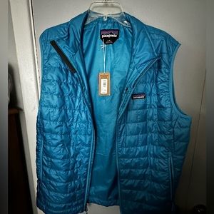 Patagonia men’s vest never worn. Still has tags. New